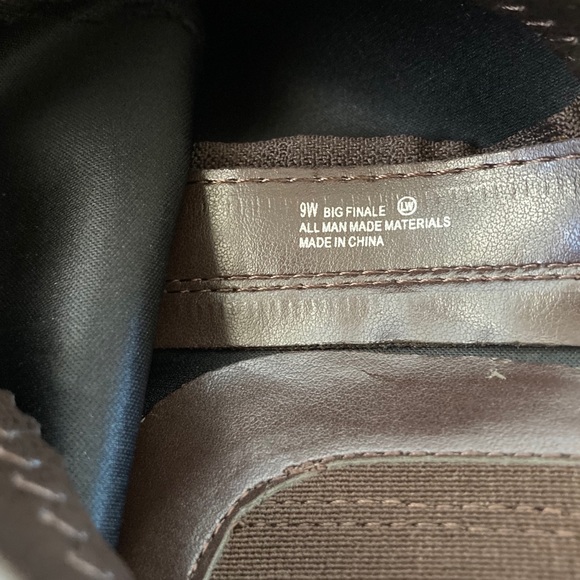 A2 tall dark brown boots - Picture 4 of 12